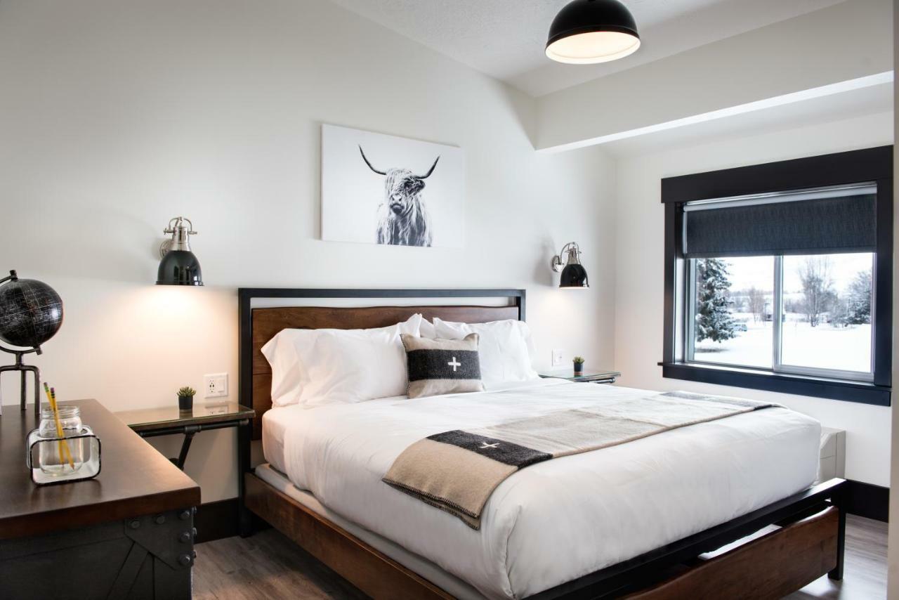 Compass Rose Lodge Huntsville Bagian luar foto